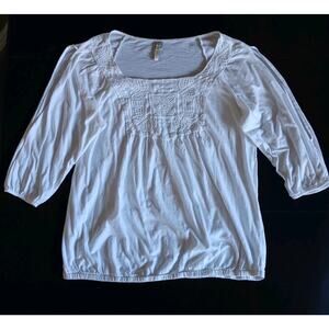 XCVI Top Womens Large White 100% Cotton Slit Sleeve Tee Artsy Art to Wear